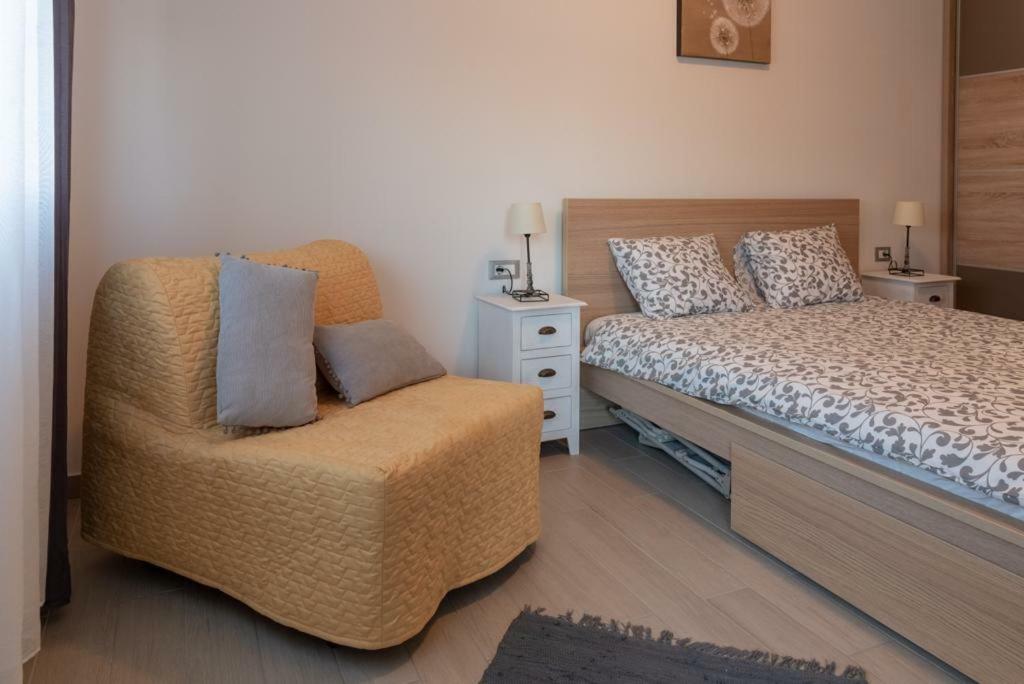 Apartment Marina Трогір Екстер'єр фото